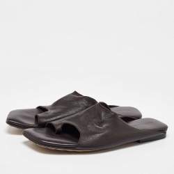 مملوكة مسبقًا Bottega Veneta Dark Brown Leather Flat Mules Size 39.5