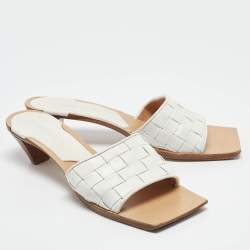 مملوكة مسبقًا Bottega Veneta White Intrecciato Leather Slide Sandals Size 39