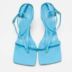 مملوكة مسبقًا صندل بوتيغا فينيتا جلد أزرق برباط عند الكاحل مقاس 36.5