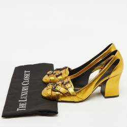 مملوكة مسبقًا Bottega Veneta Gold Leather Buckle Detail Block Heel Pumps Size 36