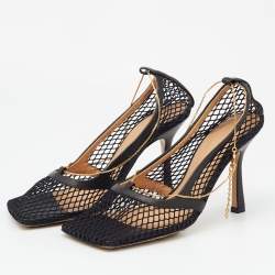 مملوكة مسبقًا Bottega Veneta Black Mesh and Leather Stretch Pumps Size 36.5