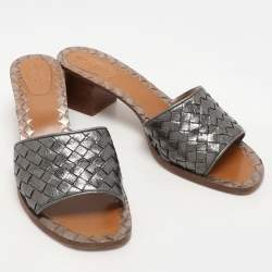 Pre Owned Bottega Veneta Metallic Grey Intrecciato Leather Ravello Slide Sandals Size 40.5