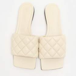 مملوكة مسبقًا Bottega Veneta Cream Quilted Leather Lido Flat Sandals Size 36
