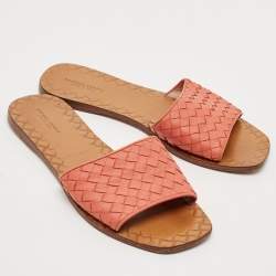 Pre Owned Bottega Veneta Coral Pink Intrecciato Leather Ravello Flat Slides Size 39