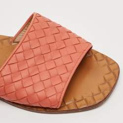 Pre Owned Bottega Veneta Coral Pink Intrecciato Leather Ravello Flat Slides Size 39