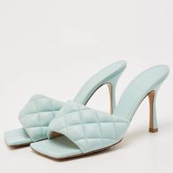 Pre Owned Bottega Veneta Light Blue Quilted Leather Lido Slide Sandals Size 39.5