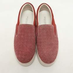 Pre Owned Bottega Veneta Burgundy/Brick Red Intrecciato Suede Dodger Slip On Sneakers 36