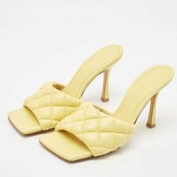 Pre Owned Bottega Veneta Yellow Quilted Leather Lido Slide Sandals Size 38