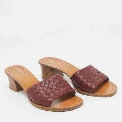 Bottega Veneta Burgundy Intrecciato Leather Ravello Slide Sandals Size 38.5