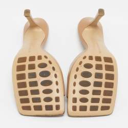 مملوكة مسبقًا صندل بوتيغا فينيتا جلد بيج مفتوح من الأمام مربع مقاس 39