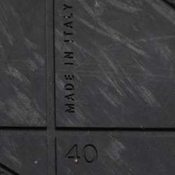 مملوكة مسبقًا حذاء سلايدز بوتيغا فينيتا مطاطي مبطن أسود مقاس 40