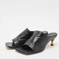 مملوكة مسبقًا صندل بوتيغا فينيتا ستريتش جلد أسود مقاس 39