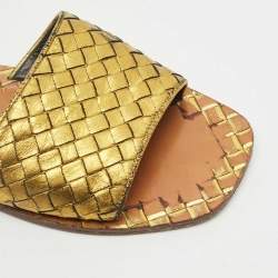 مملوكة مسبقًا Bottega Veneta Gold Intrecciato Leather Flat Slides Size 41