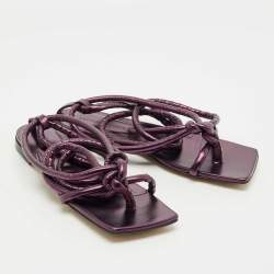 مملوكة مسبقًا حذاء فلات بوتيغا فينيتا جلد بنفسجي ميتالك بعقدة وسوار كاحل مقاس 39