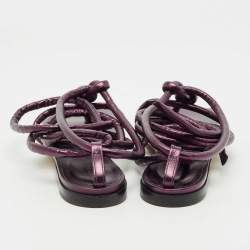 مملوكة مسبقًا حذاء فلات بوتيغا فينيتا جلد بنفسجي ميتالك بعقدة وسوار كاحل مقاس 39