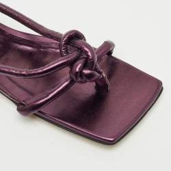 مملوكة مسبقًا حذاء فلات بوتيغا فينيتا جلد بنفسجي ميتالك بعقدة وسوار كاحل مقاس 39