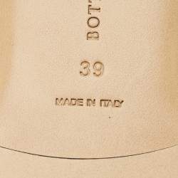 مملوكة مسبقًا حذاء فلات بوتيغا فينيتا جلد بنفسجي ميتالك بعقدة وسوار كاحل مقاس 39