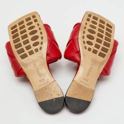 Pre Owned Bottega Veneta Red Intrecciato Leather Lido Flat Slide Sandals Size 35.5