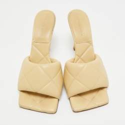 Pre Owned Bottega Veneta Beige Quilted Leather Lido Slide Sandals Size 39.5