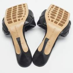 Pre Owned Bottega Veneta Black Quilted Leather Lido Slide Sandals Size 37.5