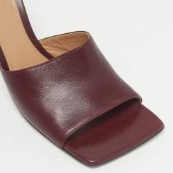 Pre Owned Bottega Veneta Burgundy Leather Stretch Slide Sandals Size 41