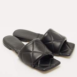 Pre Owned Bottega Veneta Black Leather Flat Sandals Size 38.5