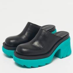 Pre Owned Bottega Veneta Black Leather Flash Mules Size 35