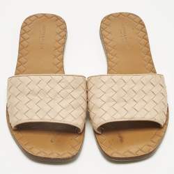 Pre Owned Bottega Veneta Beige Intrecciato Leather Slide Sandals Size 36.5