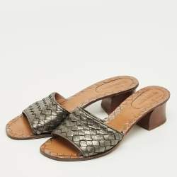 Pre Owned Bottega Veneta Metallic Woven Leather Intrecciato Slide Sandals Size 37