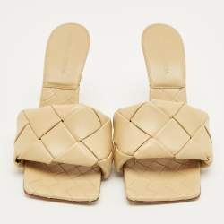 Pre Owned Bottega Veneta Beige Quilted Leather Lido Slide Sandals Size 37.5