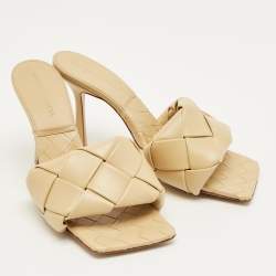Pre Owned Bottega Veneta Beige Quilted Leather Lido Slide Sandals Size 37.5