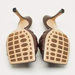 مملوكة مسبقًا صندل سلايد مبطن بوتيغا فينيتا جلد مبطن بني داكن ليدو مقاس 38