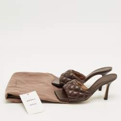 مملوكة مسبقًا صندل سلايد مبطن بوتيغا فينيتا جلد مبطن بني داكن ليدو مقاس 38