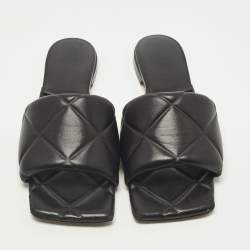 Pre Owned Bottega Veneta Lido Size 40 Black Quilted Leather Flat Sandals