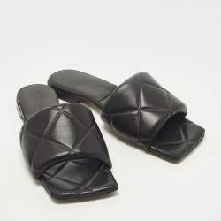 Pre Owned Bottega Veneta Lido Size 40 Black Quilted Leather Flat Sandals