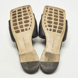 Pre Owned Bottega Veneta Lido Size 40 Black Quilted Leather Flat Sandals