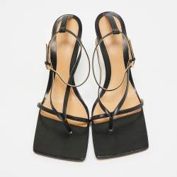 مملوكة مسبقًا صندل بوتيغا فينيتا جلد أسود مربع برباط للكاحل بمقاس 38