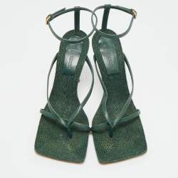 مملوكة مسبقًا Bottega Veneta Stretch Size 37 Green Leather Ankle Strap Sandals