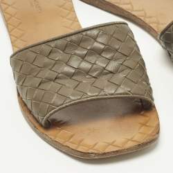 Pre Owned Bottega Veneta Size 37.5 Dark Brown Intrecciato Leather Flat Slide