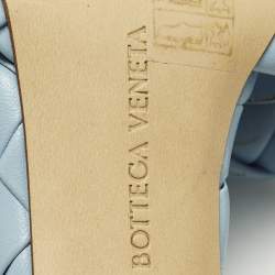 مملوكة مسبقًا صندل بوتيغا فينيتا جلد إنترشياتو أزرق مقاس 41
