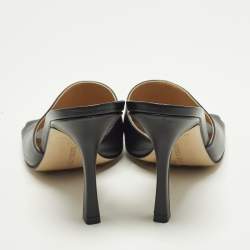 مملوكة مسبقًا صندل بوتيغا فينيتا جلد أسود سترتش مقاس 37.5