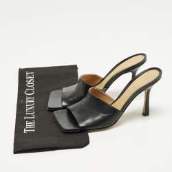 مملوكة مسبقًا صندل بوتيغا فينيتا جلد أسود سترتش مقاس 37.5