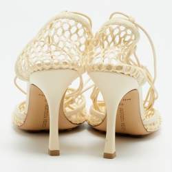 مملوكة مسبقًا Bottega Veneta Strech Size 40 Cream Knit Fabric and Leather Wrap Around Pumps