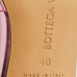 مملوكة مسبقًا Bottega Veneta Lido Size 40 Pink Quilted Metalic Leather Slide Sandals