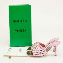 مملوكة مسبقًا Bottega Veneta Lido Size 40 Pink Quilted Metalic Leather Slide Sandals