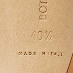 Pre Owned صندل سلايد بوتيغا فينيتا جلد أحمر قابل للتمدد مقاس 39.5