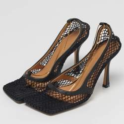 مملوكة مسبقًا Bottega Veneta Stretch Size 37 Black Leather and Mesh Ankle Strap Pumps