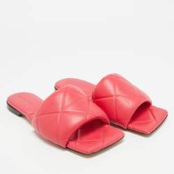 Pre Owned Bottega Veneta Lido Size 39 Fuchsia Pink Quilted Leather  Flat Slides