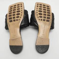 مملوكة مسبقًا Bottega Veneta Lido Size 38.5 Black Intrecciato Leather Flat Slides 