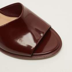  مملوكة مسبقًا Bottega Veneta Strech Size 40 Burgundy Leather Slide Sandals